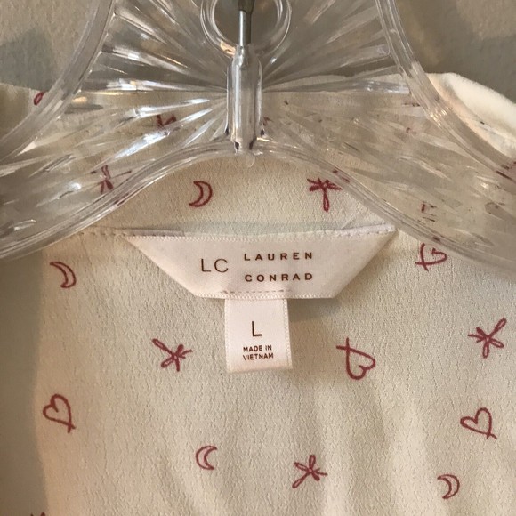 LC LAUREN CONRAD White & Pink Hi low Tie Front Blouse Top HEARTS Size Large - Picture 6 of 7